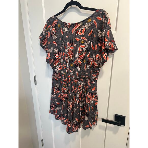 Lulus Dondi Plunging Navy Print‎ Romper Sz XL Flirty Plunge Neck Boho Whimsical - Picture 6 of 9